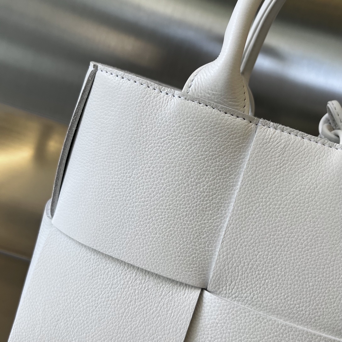 Mini Arco Intreccio Leather Tote Bag White